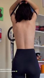 926972985.jpg
