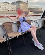 19075068.jpg